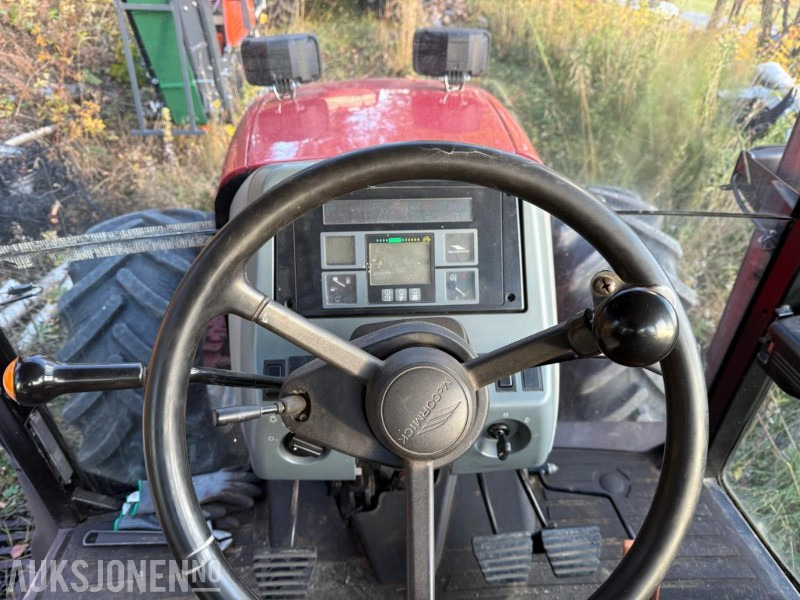 Traktor 2002 McCormick C100 m/Fronthydraulikk: slika 11 Traktor 2002 McCormick C100 m/Fronthydraulikk: slika 11