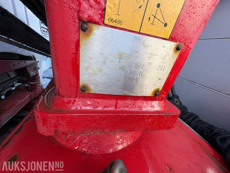 Kamion sa dizalicom 2004 Iveco 120E24 EUROCARGO kranbil - registrert for 5 sitteplasser: slika 6 Kamion sa dizalicom 2004 Iveco 120E24 EUROCARGO kranbil - registrert for 5 sitteplasser: slika 6