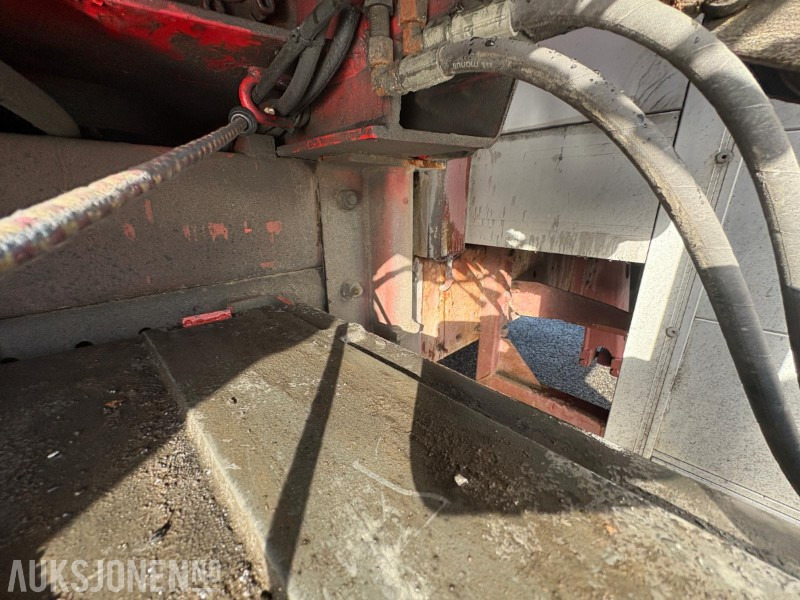 Kamion sa dizalicom 2004 Iveco 120E24 EUROCARGO kranbil - registrert for 5 sitteplasser: slika 14 Kamion sa dizalicom 2004 Iveco 120E24 EUROCARGO kranbil - registrert for 5 sitteplasser: slika 14