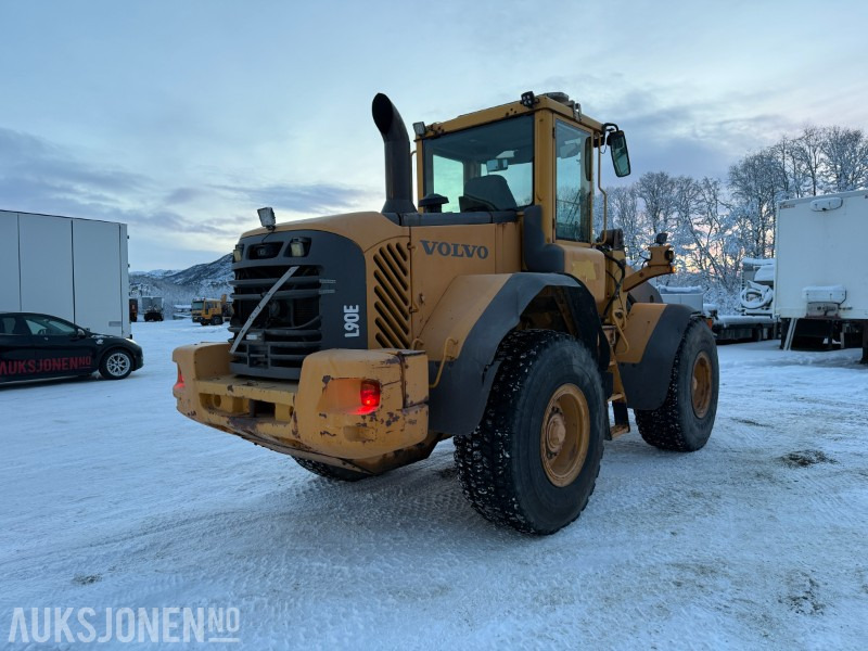 2004 Volvo L90E - Sentralsmøring - Ny motor - Utovarivač točkaš: slika 5 2004 Volvo L90E - Sentralsmøring - Ny motor - Utovarivač točkaš: slika 5