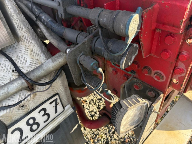 Kamion sa hidrauličnom kukom 2005 Iveco 260S48 krokløft: slika 17