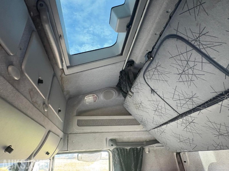 Kamion sa hidrauličnom kukom 2005 Iveco 260S48 krokløft: slika 14