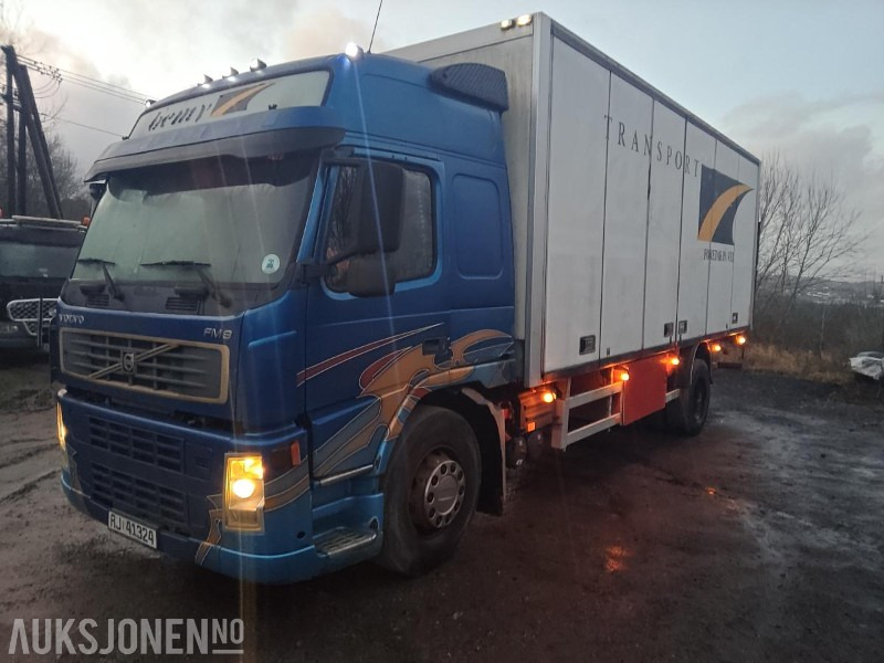 2005 Volvo FM9 - Kamion sa zatvorenim sandukom: slika 1 2005 Volvo FM9 - Kamion sa zatvorenim sandukom: slika 1