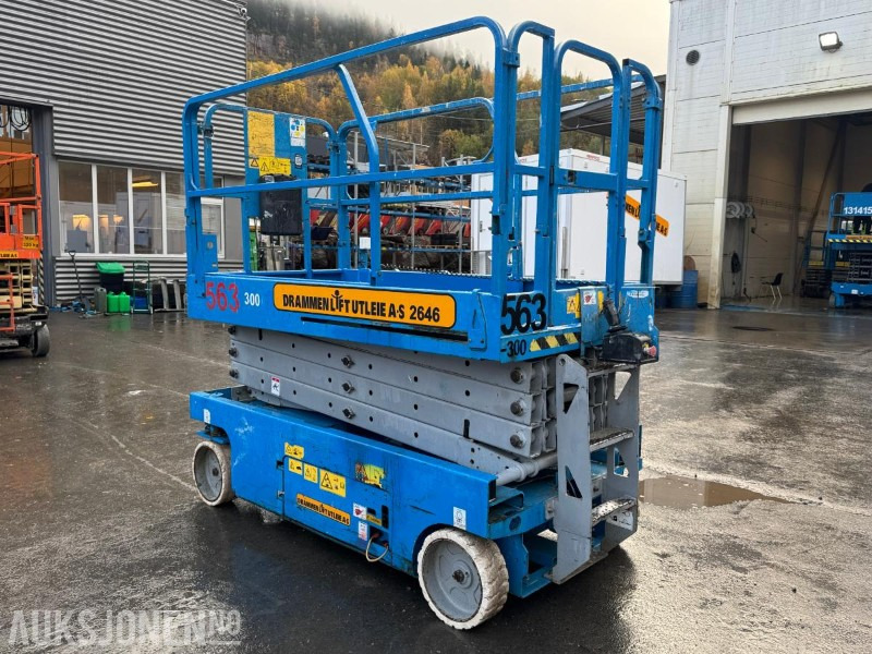 2006 Genie GS2646 sakselift / 10 meter arbeidshøyde / Sertifisert - Vazdušna platforma: slika 4 2006 Genie GS2646 sakselift / 10 meter arbeidshøyde / Sertifisert - Vazdušna platforma: slika 4