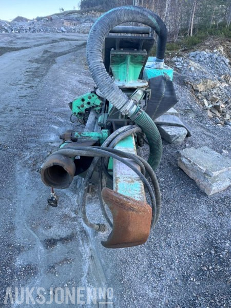 2006 IR Montabert boretårn CPA 225 - HC 40 hammer - Nytt S70 feste i 2022 - Ilmeg støvsuger - kompressor - Veliki kamon za bušenje: slika 3 2006 IR Montabert boretårn CPA 225 - HC 40 hammer - Nytt S70 feste i 2022 - Ilmeg støvsuger - kompressor - Veliki kamon za bušenje: slika 3