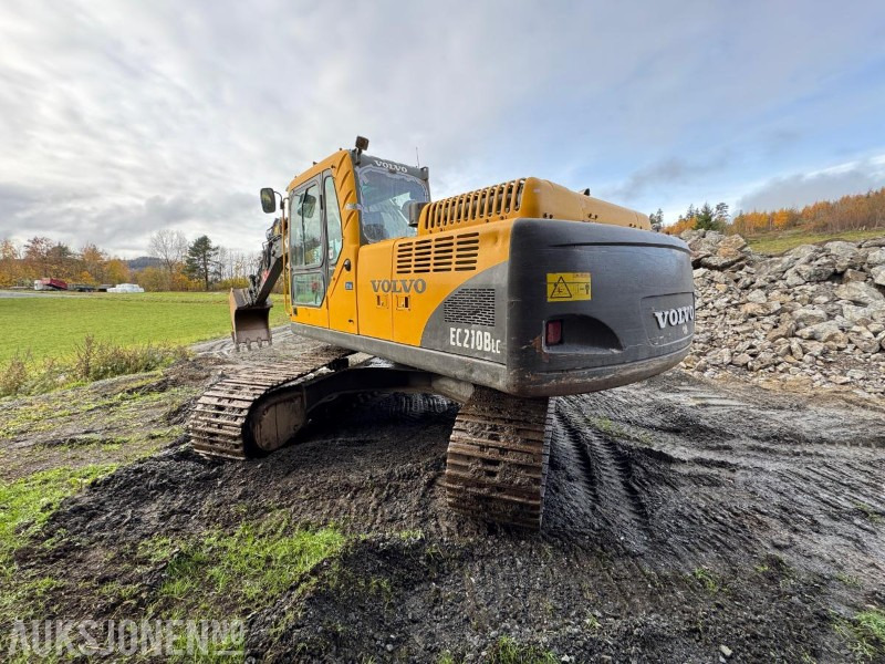 2006 Volvo EC210BLC gravemaskin med tannskuffe - Bager: slika 3 2006 Volvo EC210BLC gravemaskin med tannskuffe - Bager: slika 3
