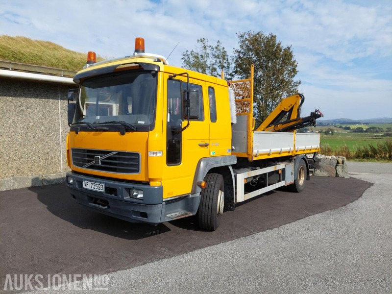 2006 Volvo FL6H 4X2 med solid bakmontert HMV kran med fjernstyring EU OK - Istovarivač: slika 1 2006 Volvo FL6H 4X2 med solid bakmontert HMV kran med fjernstyring EU OK - Istovarivač: slika 1
