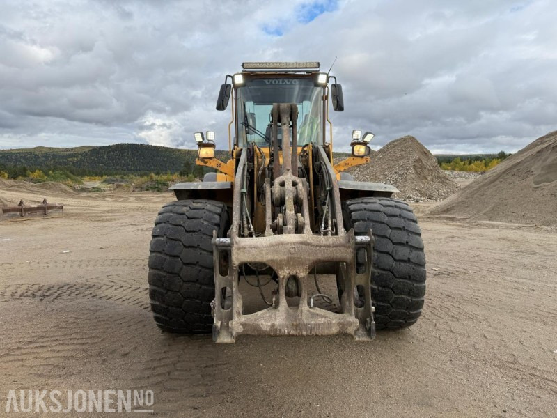2006 Volvo L120E - Sentralsmøring - 14887 timer - Utovarivač točkaš: slika 2 2006 Volvo L120E - Sentralsmøring - 14887 timer - Utovarivač točkaš: slika 2