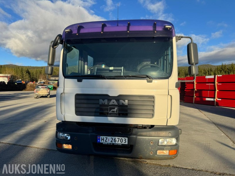 2007 MAN TGL 8.180 4X2 LINJEBIL MED KRAN OG MASSE UTSTYR - Kamion sa dizalicom: slika 3 2007 MAN TGL 8.180 4X2 LINJEBIL MED KRAN OG MASSE UTSTYR - Kamion sa dizalicom: slika 3