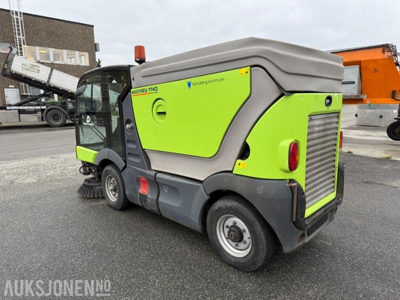 2007 Mathieu Azura Concept feiemaskin – Cummins motor, funksjonstestet - Građevinska oprema: slika 4 2007 Mathieu Azura Concept feiemaskin – Cummins motor, funksjonstestet - Građevinska oprema: slika 4