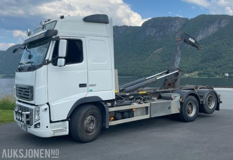 2009 Volvo FH16 Krokløft - 6x2 - Nylig EU godkjent - 1 stk containerkasse 35 m3 - 2 dekksett - Kamion sa hidrauličnom kukom: slika 1 2009 Volvo FH16 Krokløft - 6x2 - Nylig EU godkjent - 1 stk containerkasse 35 m3 - 2 dekksett - Kamion sa hidrauličnom kukom: slika 1