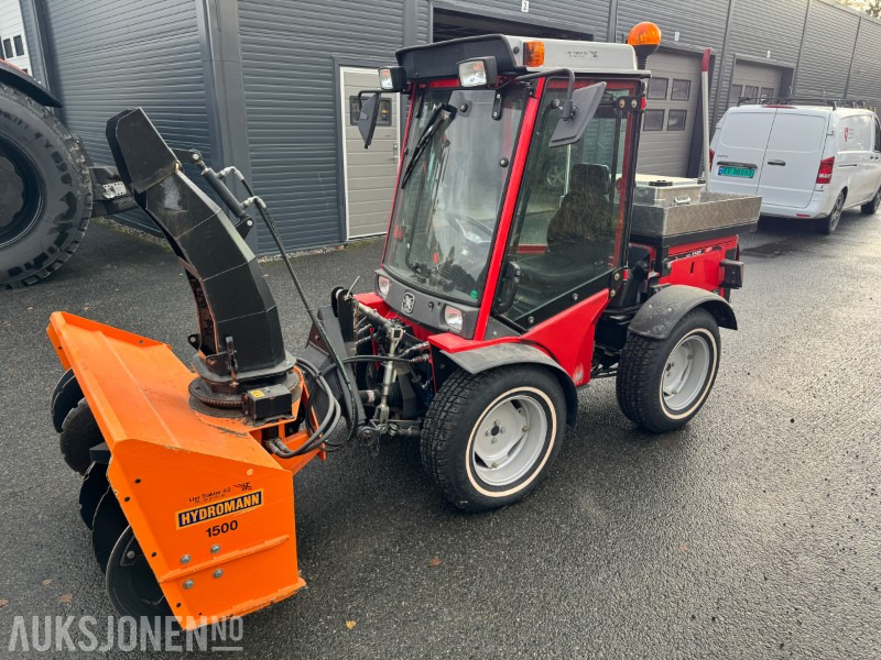 2010 Antonio Carraro Superparc 4400 HST MED SNØFRESER, KOST OG STRØKASSE - Traktor: slika 2 2010 Antonio Carraro Superparc 4400 HST MED SNØFRESER, KOST OG STRØKASSE - Traktor: slika 2