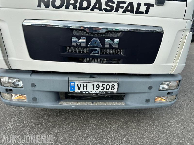 2010 MAN TGL8.1804X2BL SKAPBIL - 206034 KM. - Kamion sa zatvorenim sandukom: slika 5 2010 MAN TGL8.1804X2BL SKAPBIL - 206034 KM. - Kamion sa zatvorenim sandukom: slika 5