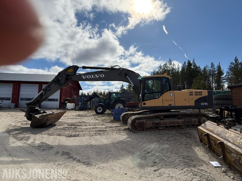 2010 Volvo EC210CL gravemaskin med tiltrotator og 2 skuffer. - Bager: slika 2 2010 Volvo EC210CL gravemaskin med tiltrotator og 2 skuffer. - Bager: slika 2