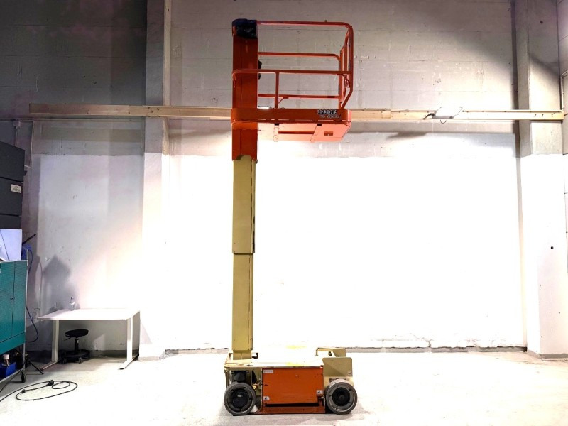 2011 JLG 1230ES Elektrisk mastelift med 5,6 m arbeidshøyde - Vazdušna platforma: slika 1 2011 JLG 1230ES Elektrisk mastelift med 5,6 m arbeidshøyde - Vazdušna platforma: slika 1