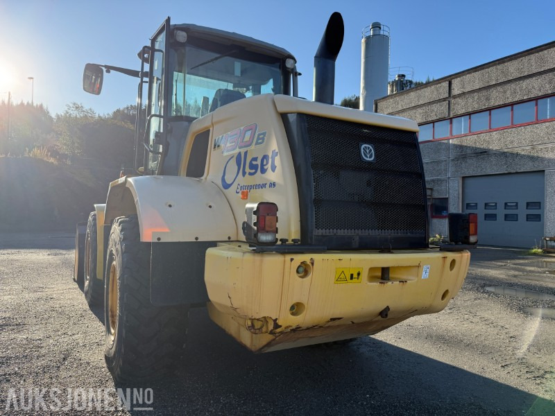 2011 New Holland W130B hjullaster – kun 3 580 timer - Utovarivač točkaš: slika 4 2011 New Holland W130B hjullaster – kun 3 580 timer - Utovarivač točkaš: slika 4