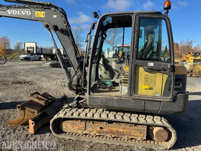 2011 Volvo EC55C GRAVEMNASKON MED 2 SKUFFER - Bager: slika 2 2011 Volvo EC55C GRAVEMNASKON MED 2 SKUFFER - Bager: slika 2
