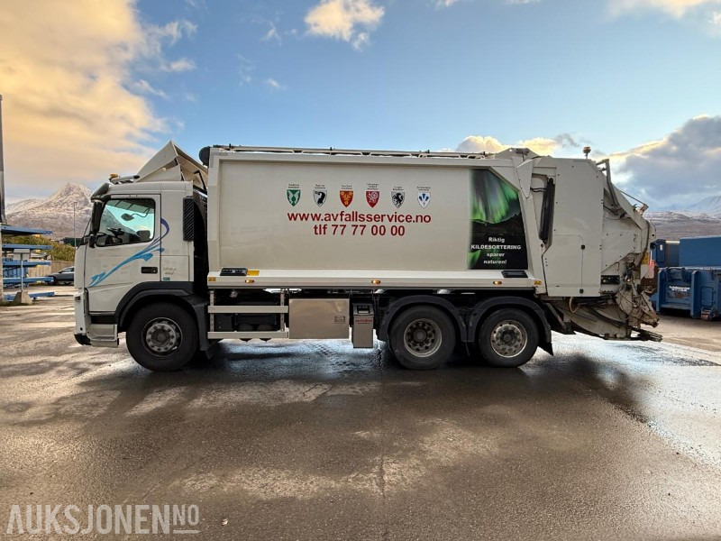 2011 Volvo FM330 6X2 Komprimatorbil 22M3 - Strøere - Baklaster - 353908KM - Kamion za smeće: slika 2 2011 Volvo FM330 6X2 Komprimatorbil 22M3 - Strøere - Baklaster - 353908KM - Kamion za smeće: slika 2