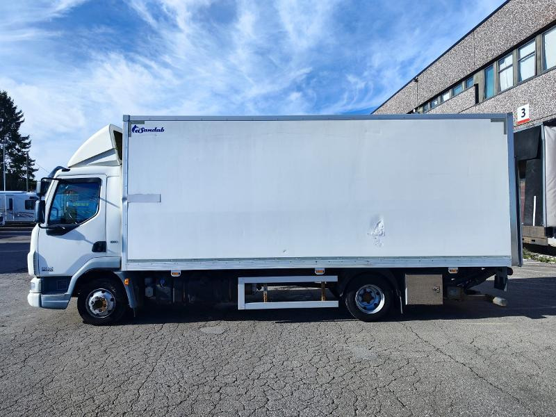 2012 DAF LF 45.180 / Zepro 1500 løftelem / Sidedør på skap - Kamion sa zatvorenim sandukom: slika 3 2012 DAF LF 45.180 / Zepro 1500 løftelem / Sidedør på skap - Kamion sa zatvorenim sandukom: slika 3