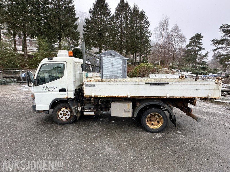 2012 Mitsubishi Fuso Canter 7C15 3-veis tipp, 126125km - Kamion sa tovarnim sandukom: slika 2 2012 Mitsubishi Fuso Canter 7C15 3-veis tipp, 126125km - Kamion sa tovarnim sandukom: slika 2