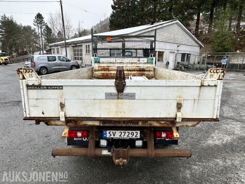 2012 Mitsubishi Fuso Canter 7C15 3-veis tipp, 126125km - Kamion sa tovarnim sandukom: slika 4 2012 Mitsubishi Fuso Canter 7C15 3-veis tipp, 126125km - Kamion sa tovarnim sandukom: slika 4