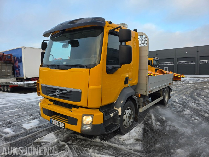 2012 Volvo FL 612 lastebil med plan - Kamion sa tovarnim sandukom: slika 1 2012 Volvo FL 612 lastebil med plan - Kamion sa tovarnim sandukom: slika 1