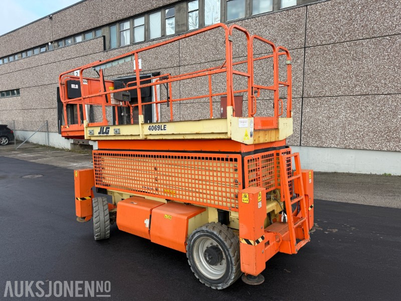 2014 JLG 4069LE - elektrisk sakselift med arbeidshøyde på 14m - Vazdušna platforma: slika 4 2014 JLG 4069LE - elektrisk sakselift med arbeidshøyde på 14m - Vazdušna platforma: slika 4