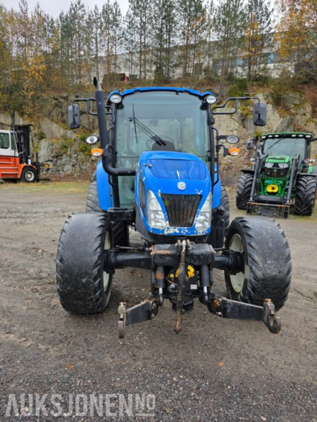 2014 New Holland T4.75 front hydraulikk P2 3600 timer - Traktor: slika 3 2014 New Holland T4.75 front hydraulikk P2 3600 timer - Traktor: slika 3