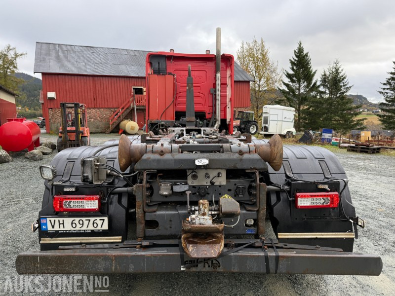 2015 Volvo FH16 650 8x4 med AJK Hydrolift krokløft og I-Shift - Kamion sa hidrauličnom kukom: slika 5 2015 Volvo FH16 650 8x4 med AJK Hydrolift krokløft og I-Shift - Kamion sa hidrauličnom kukom: slika 5