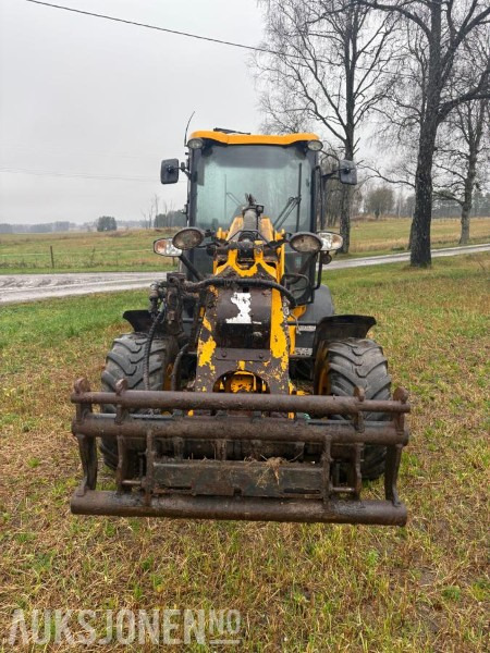 2016 JCB TM 220 AGRI - Utovarivač točkaš: slika 5 2016 JCB TM 220 AGRI - Utovarivač točkaš: slika 5