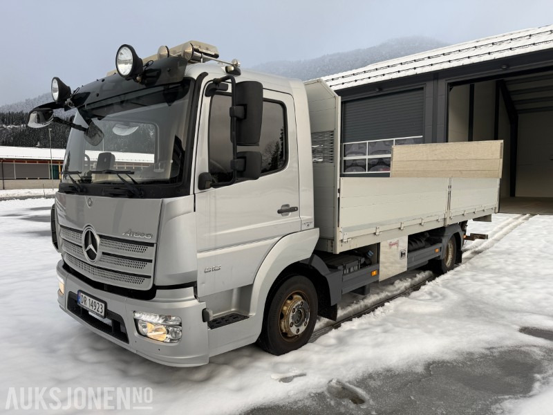 2016 Mercedes-Benz Atego 816 planbil med Zepro løftelem - C1 førarkort - Eu godkjent - Kamion sa tovarnim sandukom: slika 1 2016 Mercedes-Benz Atego 816 planbil med Zepro løftelem - C1 førarkort - Eu godkjent - Kamion sa tovarnim sandukom: slika 1