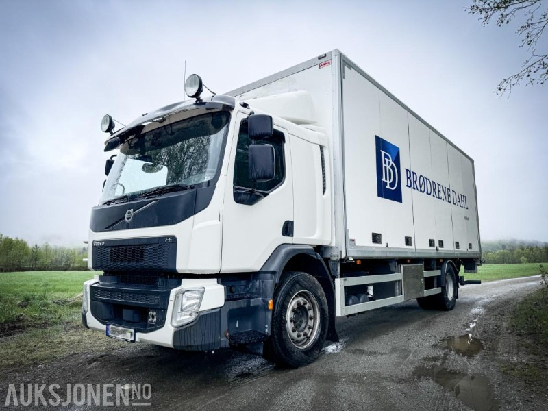 2016 Volvo FE - 320 - Distribusjons lastebil med bakløft - Gått kun 264.000 km - Kamion sa zatvorenim sandukom: slika 1 2016 Volvo FE - 320 - Distribusjons lastebil med bakløft - Gått kun 264.000 km - Kamion sa zatvorenim sandukom: slika 1