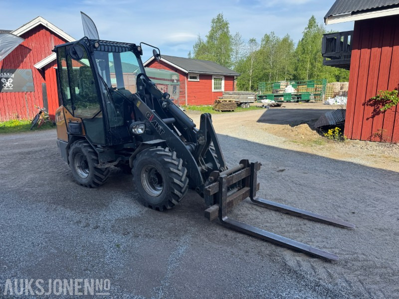 2018 Giant V452T HD Hjullaster - Utovarivač točkaš: slika 3 2018 Giant V452T HD Hjullaster - Utovarivač točkaš: slika 3