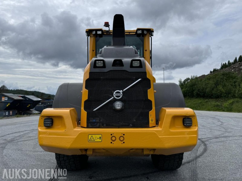 2018 Volvo L90H Hjullaster - Sentralsmøring - Hydraulisk redskapslås - Tilleggshydraulikk - Sertifisert - Med grusskuffe - Utovarivač točkaš: slika 5 2018 Volvo L90H Hjullaster - Sentralsmøring - Hydraulisk redskapslås - Tilleggshydraulikk - Sertifisert - Med grusskuffe - Utovarivač točkaš: slika 5