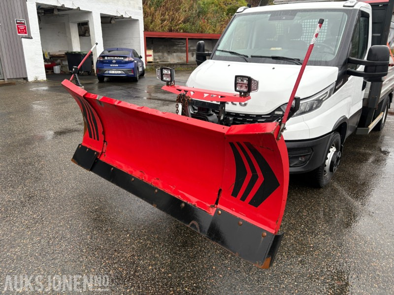 2019 Iveco Daily planbil m/ Hilltip IceStriker og Western Wide-Out brøyteplog - EU godkjent til 04.11.2026 - Kamion sa tovarnim sandukom: slika 5 2019 Iveco Daily planbil m/ Hilltip IceStriker og Western Wide-Out brøyteplog - EU godkjent til 04.11.2026 - Kamion sa tovarnim sandukom: slika 5