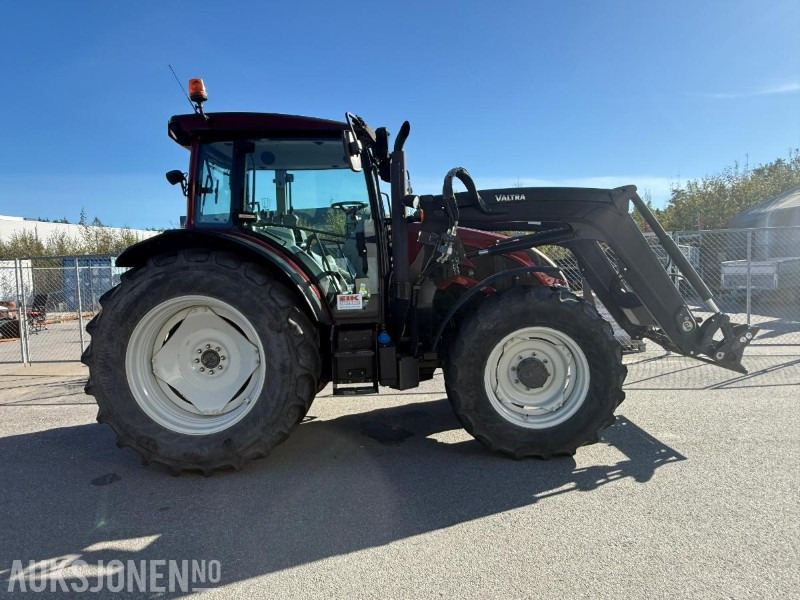 2020 Valtra A134 Traktor m/frontlaster. - Traktor: slika 1 2020 Valtra A134 Traktor m/frontlaster. - Traktor: slika 1
