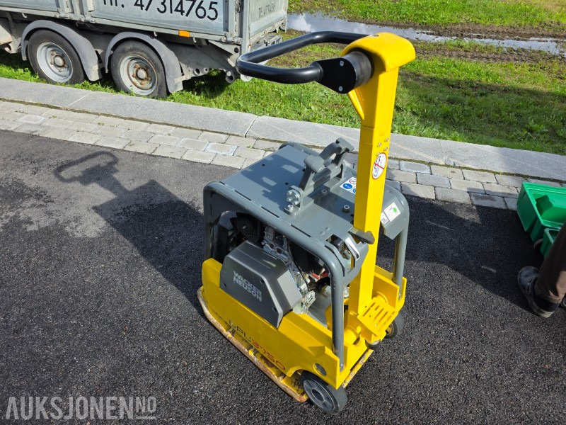 2023 Wacker Neuson DPU3750 Vibroplate 265kg - 4,2kW - 40 arbeidstimer - Valjak: slika 1 2023 Wacker Neuson DPU3750 Vibroplate 265kg - 4,2kW - 40 arbeidstimer - Valjak: slika 1
