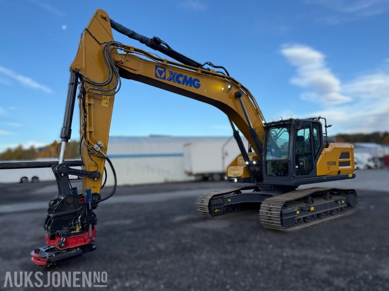 2023 XCMG XE260E gravemaskin, HK-feste, R8 rototilt med klype, LED-lyspakke, kamera - Bager: slika 1 2023 XCMG XE260E gravemaskin, HK-feste, R8 rototilt med klype, LED-lyspakke, kamera - Bager: slika 1