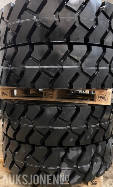 4 stk Michelin 14.00 R24 anleggsdekk med felg - ny gummibane - Građevinska oprema: slika 1 4 stk Michelin 14.00 R24 anleggsdekk med felg - ny gummibane - Građevinska oprema: slika 1