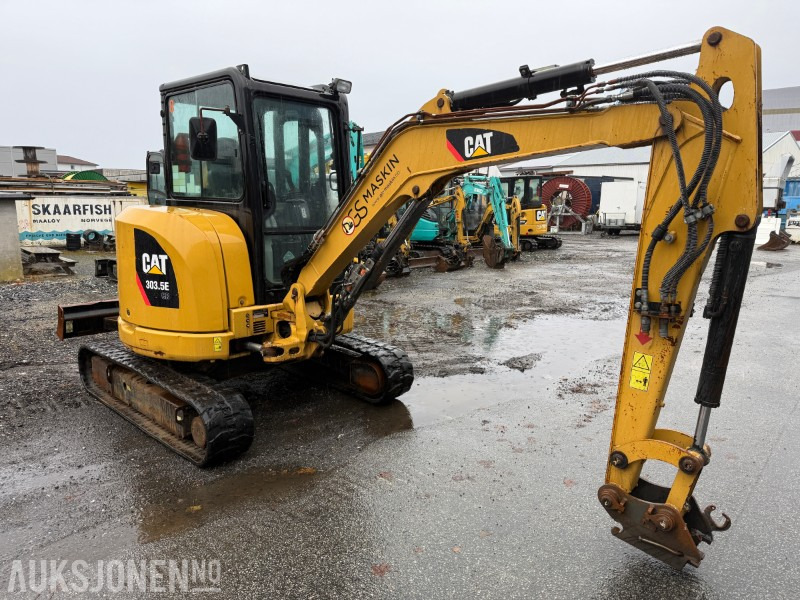 Cat 303.5E - Minigraver - SMP hurtigfeste S40 - SMP graveskuff + smalskuff - 7204 timer - Mini bager: slika 3 Cat 303.5E - Minigraver - SMP hurtigfeste S40 - SMP graveskuff + smalskuff - 7204 timer - Mini bager: slika 3