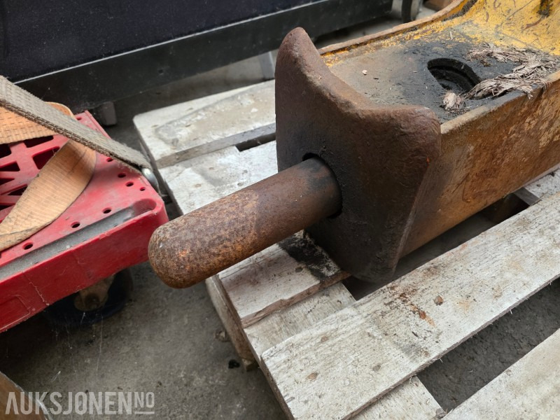 Danda D&A40V pigghammer S40 - Građevinska oprema: slika 2 Danda D&A40V pigghammer S40 - Građevinska oprema: slika 2
