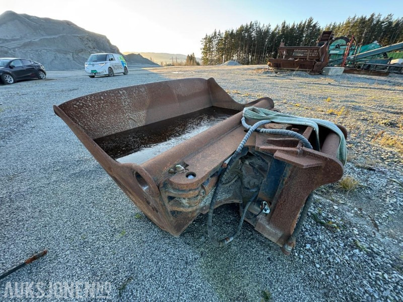 2005 SMP pusseskuffe med hydraulisk tilt / S70 feste - Dodatak za Građevinska mašina: slika 3 2005 SMP pusseskuffe med hydraulisk tilt / S70 feste - Dodatak za Građevinska mašina: slika 3