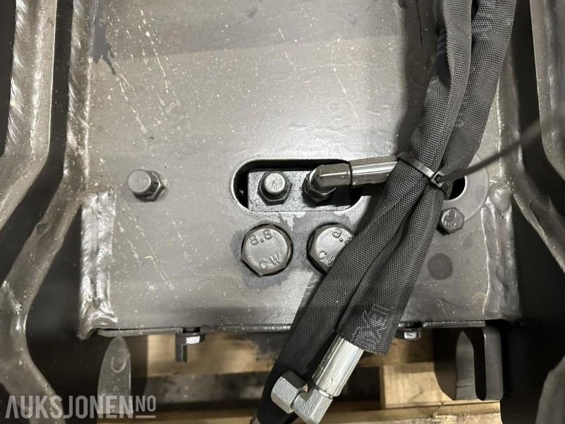 UBRUKT Götene Hydraulisk HK-feste S70 - Dodatak za Građevinska mašina: slika 5 UBRUKT Götene Hydraulisk HK-feste S70 - Dodatak za Građevinska mašina: slika 5