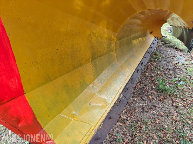 2004 Tellefsdal diagonalplog / snøplog - P HD - Bredde 3600 mm - Parallelllogram - Kamion: slika 4 2004 Tellefsdal diagonalplog / snøplog - P HD - Bredde 3600 mm - Parallelllogram - Kamion: slika 4