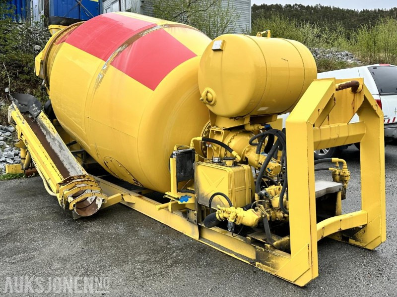 2011 MSM 9M betongtrommel på krokramme - 9 m hydraulisk renne - Kamion: slika 3 2011 MSM 9M betongtrommel på krokramme - 9 m hydraulisk renne - Kamion: slika 3