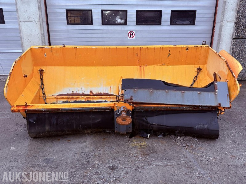 2015 Epoke TKB12-280 Sandstrøer til etterheng på lastebil - Kamion: slika 2 2015 Epoke TKB12-280 Sandstrøer til etterheng på lastebil - Kamion: slika 2