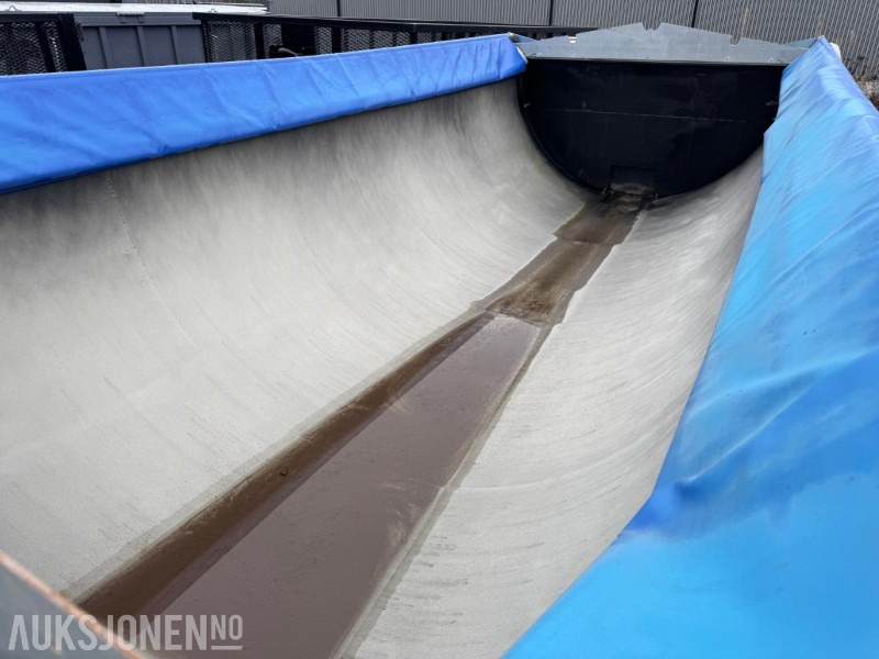 2024 Asfaltkasse til krokløft med giljotinluke og luftstyrt kapell - Kamion: slika 2 2024 Asfaltkasse til krokløft med giljotinluke og luftstyrt kapell - Kamion: slika 2