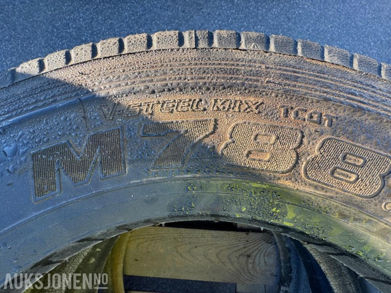 Kamion Bridgestone dekk til mindre lastebil / 5 stk: slika 11