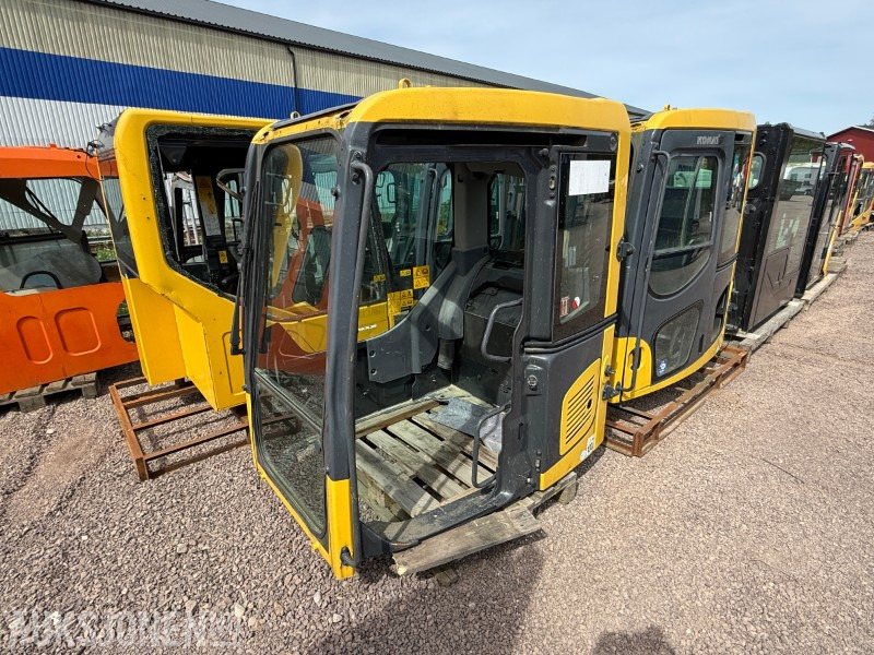 Komatsu Førerhus til Komatsu PC138US - Građevinska oprema: slika 1 Komatsu Førerhus til Komatsu PC138US - Građevinska oprema: slika 1