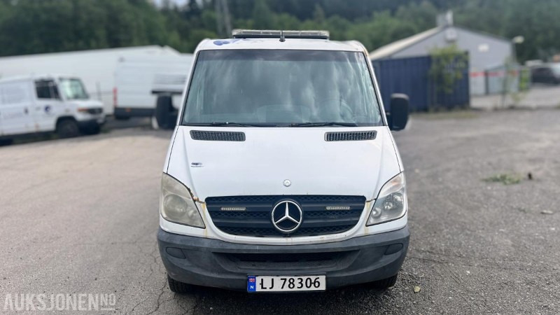 2007 Mercedes-Benz Sprinter 518 CDI | Spylebil | 184 hk | Komplett rigg med tank og slangetromler - Korisno/ Posebno vozilo: slika 2 2007 Mercedes-Benz Sprinter 518 CDI | Spylebil | 184 hk | Komplett rigg med tank og slangetromler - Korisno/ Posebno vozilo: slika 2